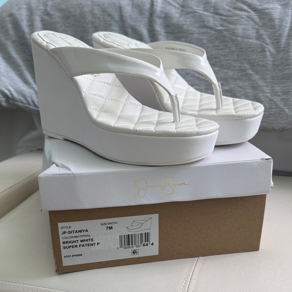 Jessica Simpson Bright White Wedge Sandals - Picture 1 of 3